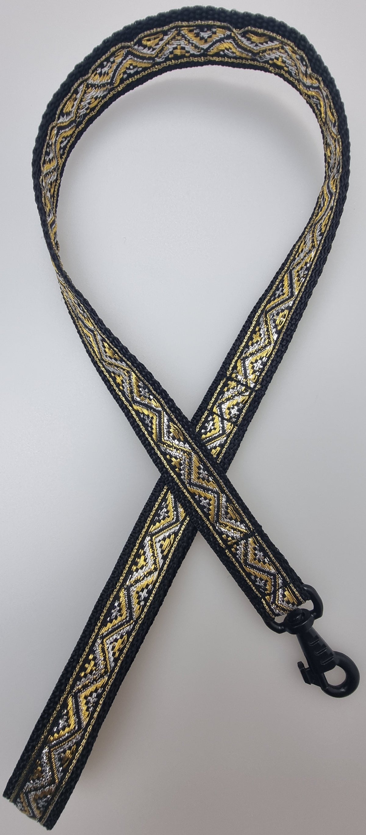Alpha Dog Bling Show Leads 60cm long x 2cm Wide