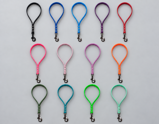 Alpha Dog Traffic Leads - 25cm Long x 1.3cm Wide